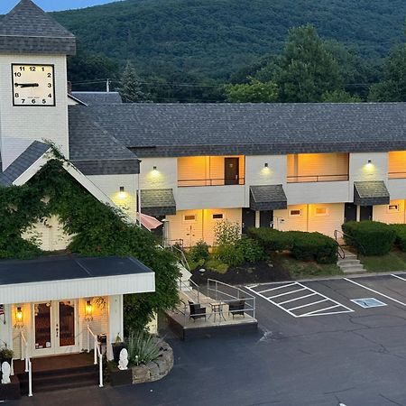 The Black Mountain Inn Brattleboro Εξωτερικό φωτογραφία